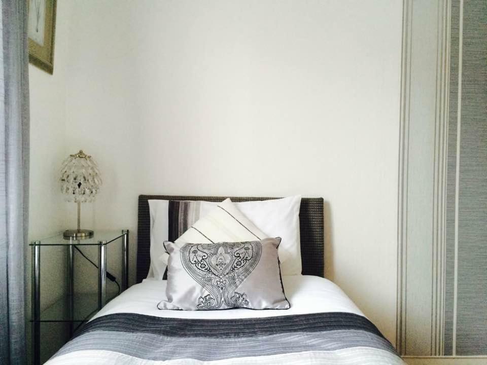 리탬 세인트 앤스 Esjays At Knowles House B&B 외부 사진